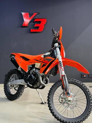 KTM 250 EXC-F KTM 250 EXC-F